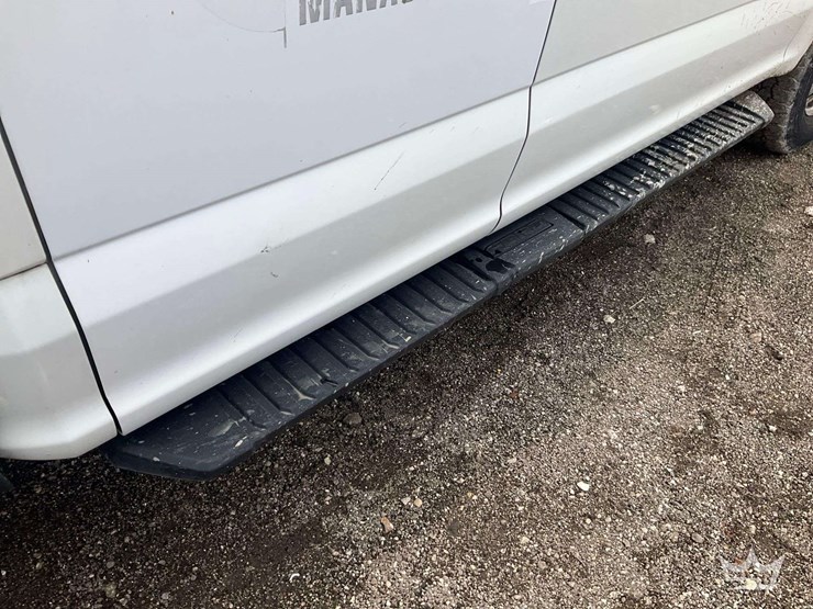 2017-ford-f150-image-32