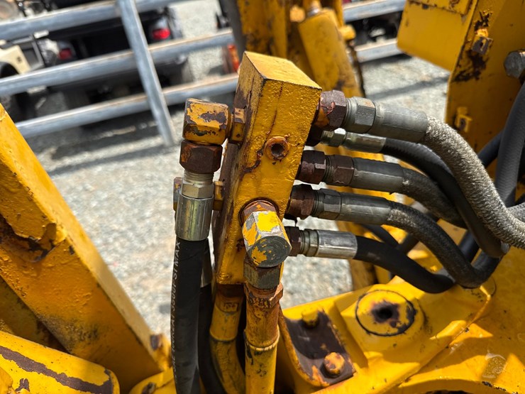 john-deere-450-image-41