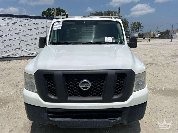 2015-nissan-nv1500-image-28