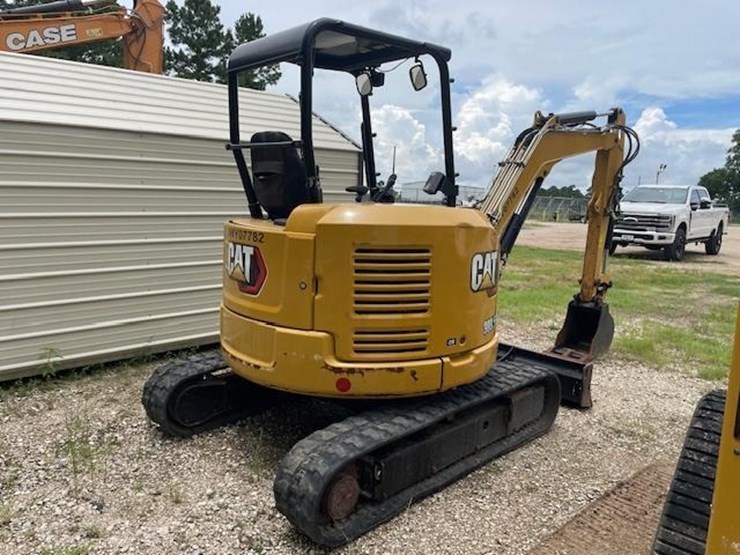 2021-caterpillar-303.5-image-4