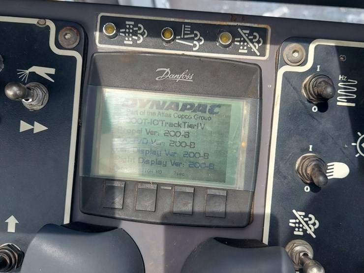 2020-dynapac-f1000t-image-21