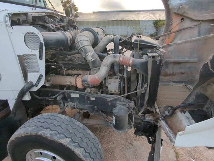 1996-kenworth-t800b-image-12