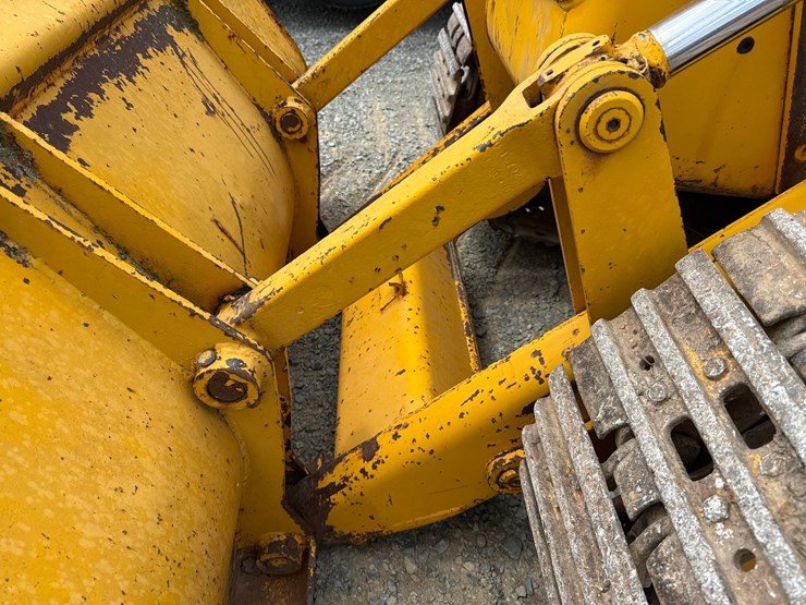 john-deere-450-image-13