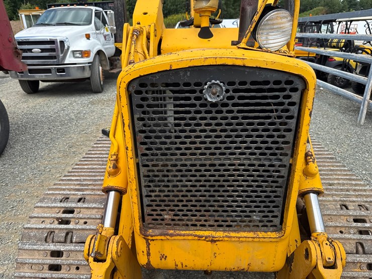 john-deere-450-image-15