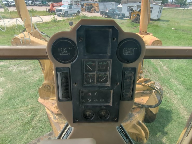 caterpillar-16h-image-20