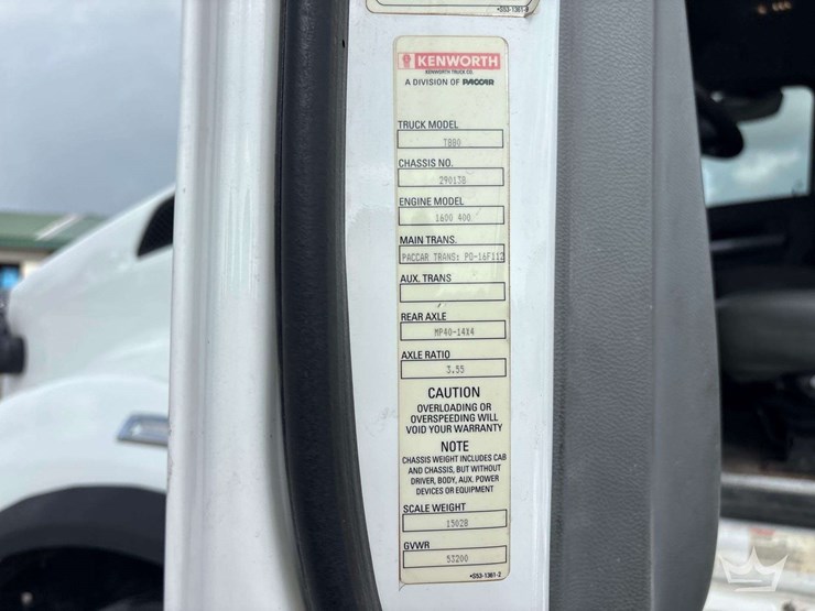 2019-kenworth-t880-image-25
