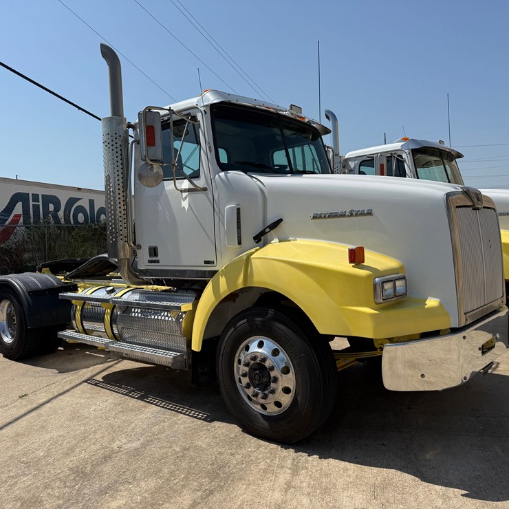 2015 WESTERN STAR 4900
