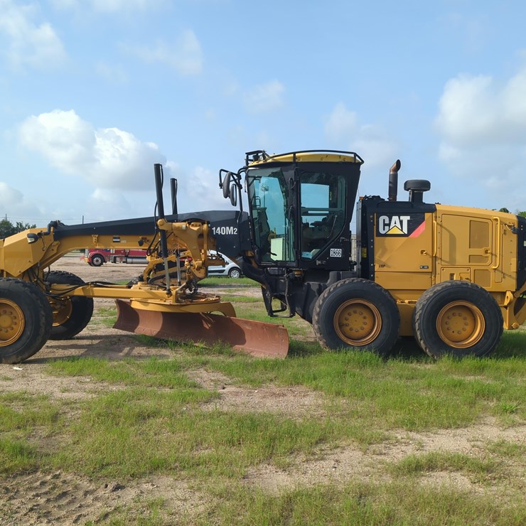 CATERPILLAR 140M2