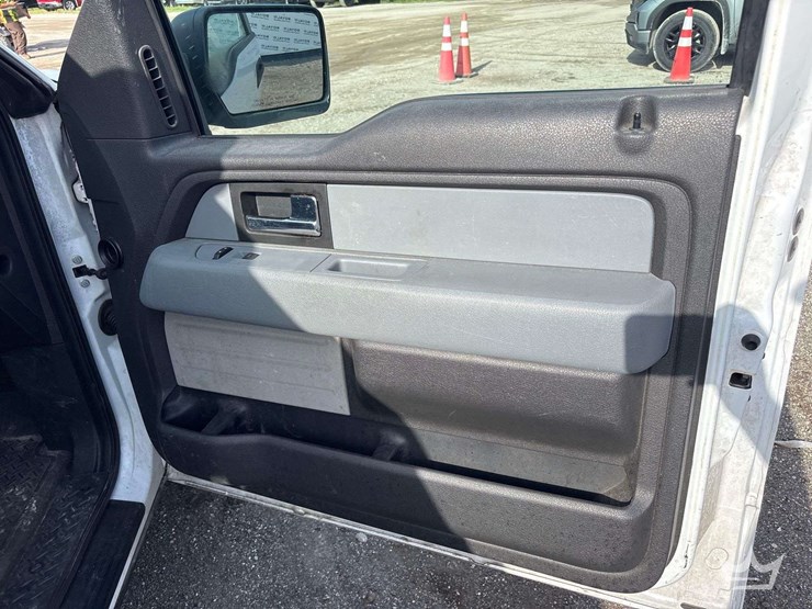 2014-ford-f150-image-22