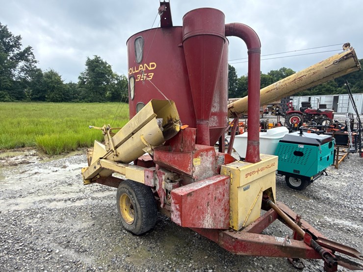 new-holland-353-image-1