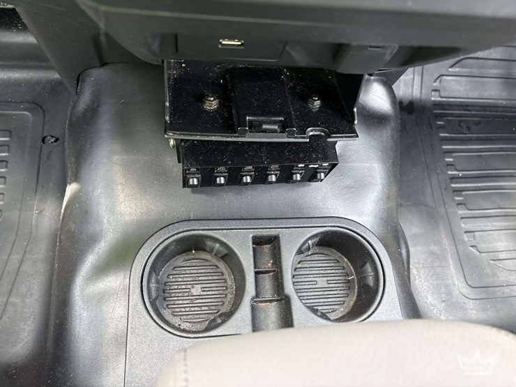 2016-ford-f150-image-21
