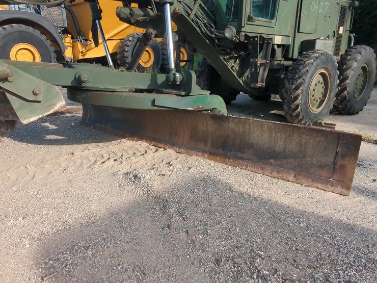 caterpillar-130g-image-7