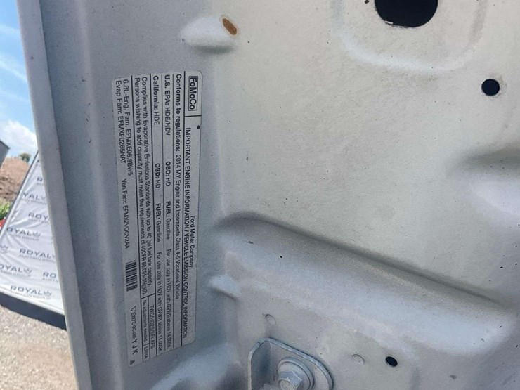 2014-ford-f550-image-34