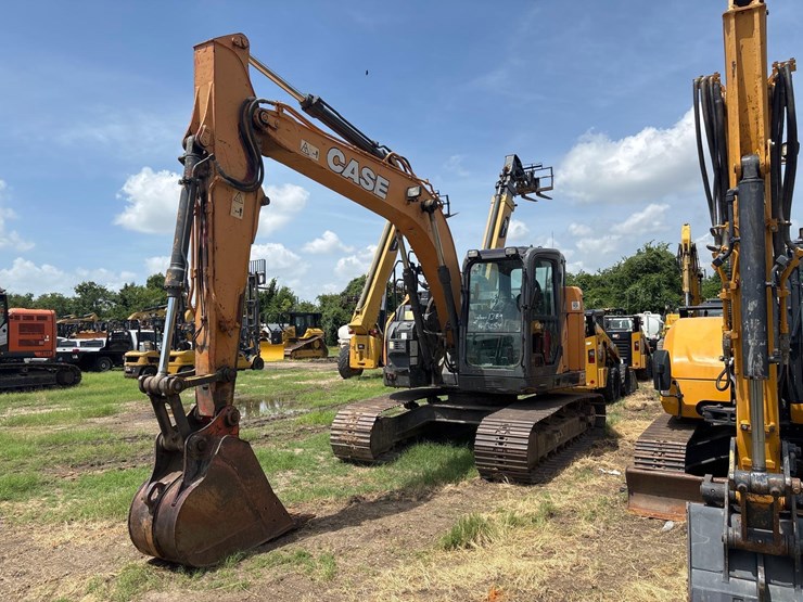 2018-case-cx145dsr-image-2