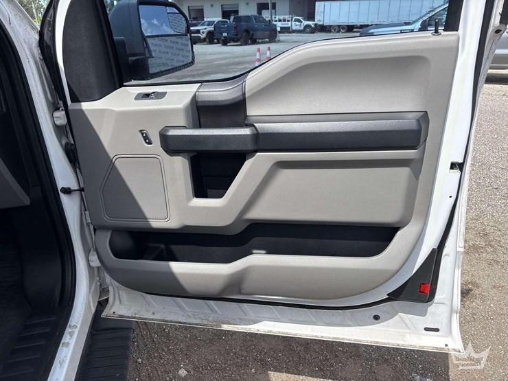 2015-ford-f150-image-19