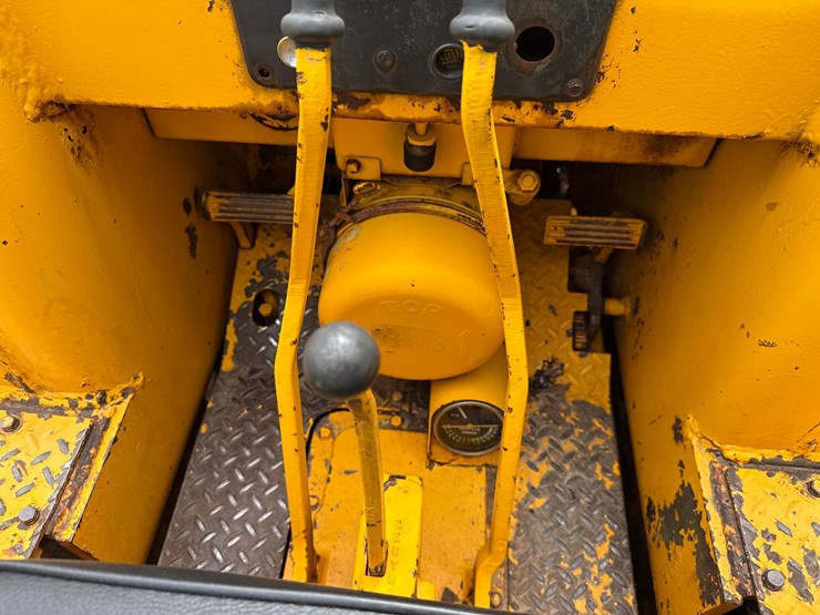 john-deere-450-image-54