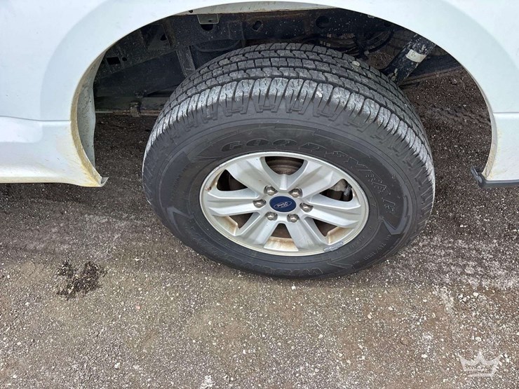 2015-ford-f150-image-25