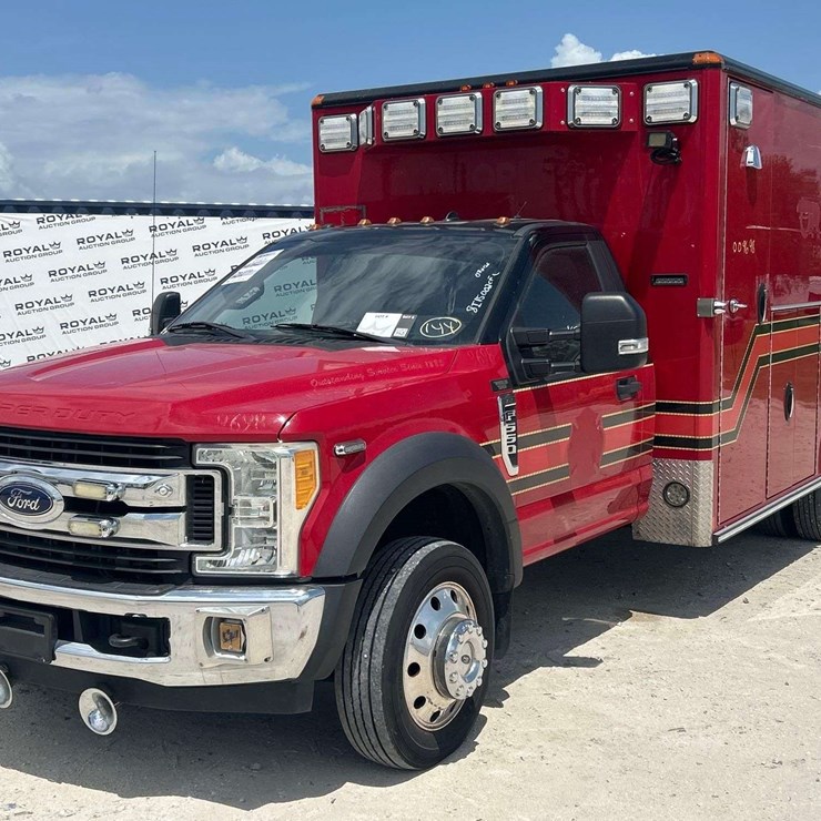 2017 FORD F550