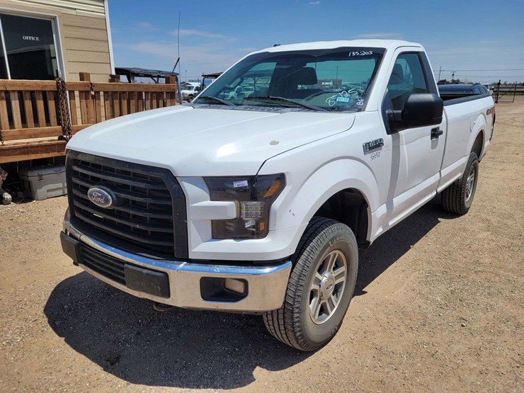 2017-ford-f150-xl-image-1