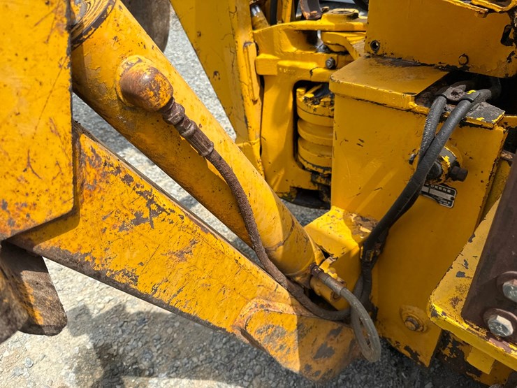 john-deere-450-image-46