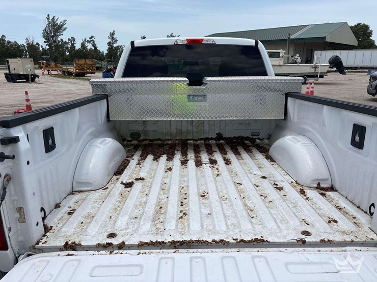 2015-ford-f150-image-12