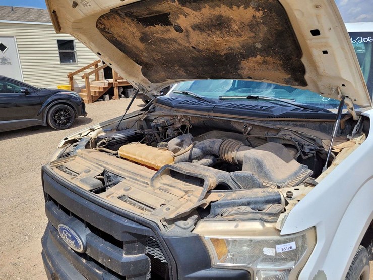 2017-ford-f150-image-18
