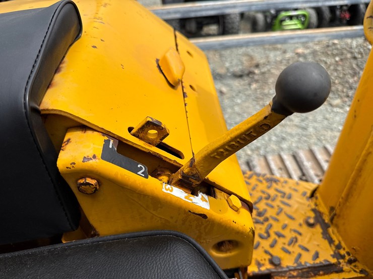 john-deere-450-image-52