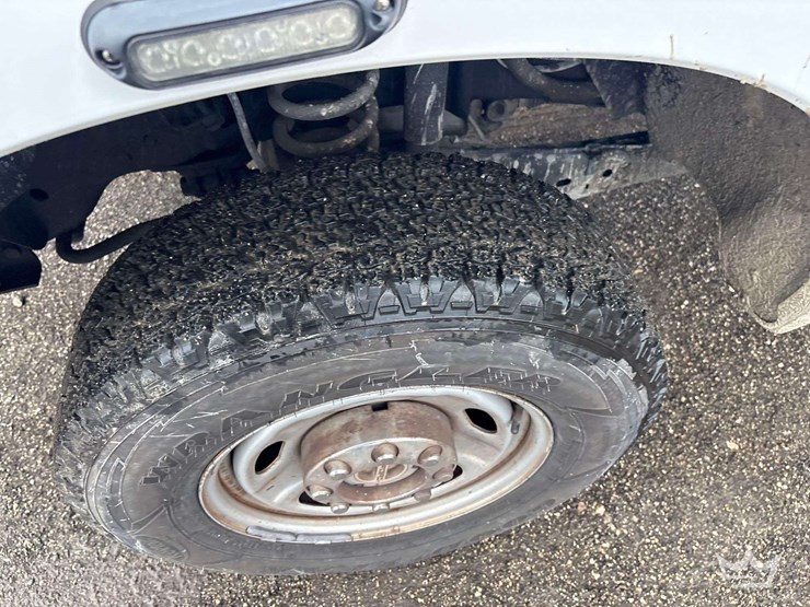 2016-ford-f350-image-15
