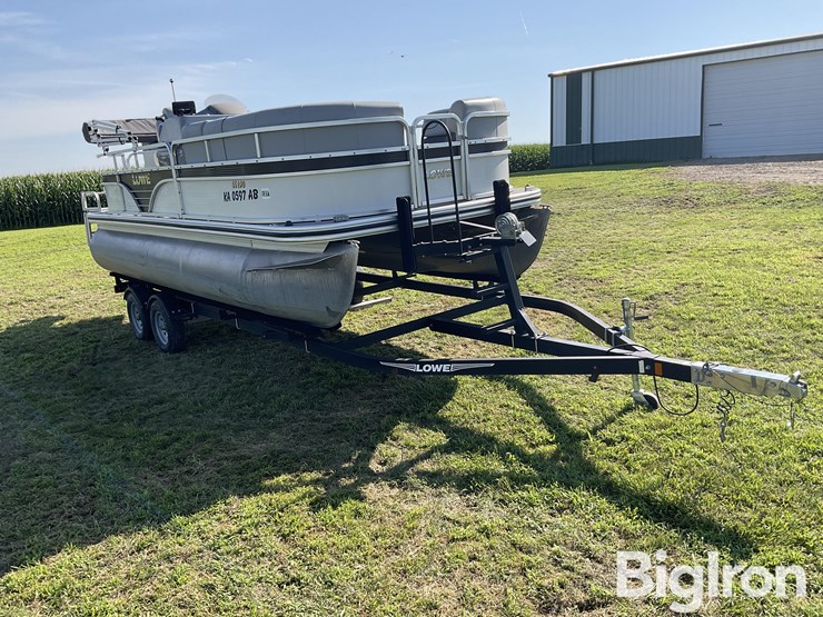 lowe-ss190-pontoon-boat-w/t/a-trailer-image-3