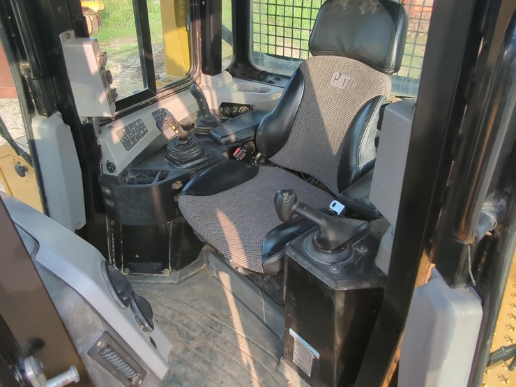 2018-caterpillar-d6t-lgp-image-18