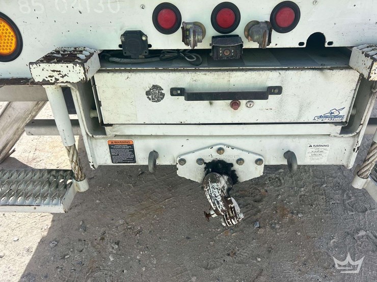2014-freightliner-m2-106-image-34
