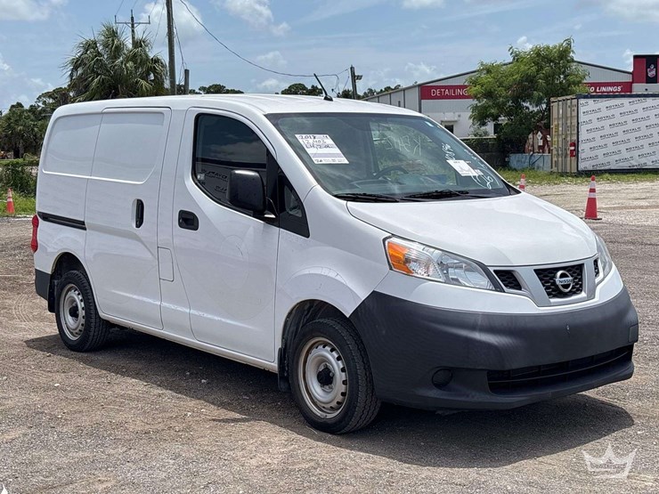 2018-nissan-nv200-image-2