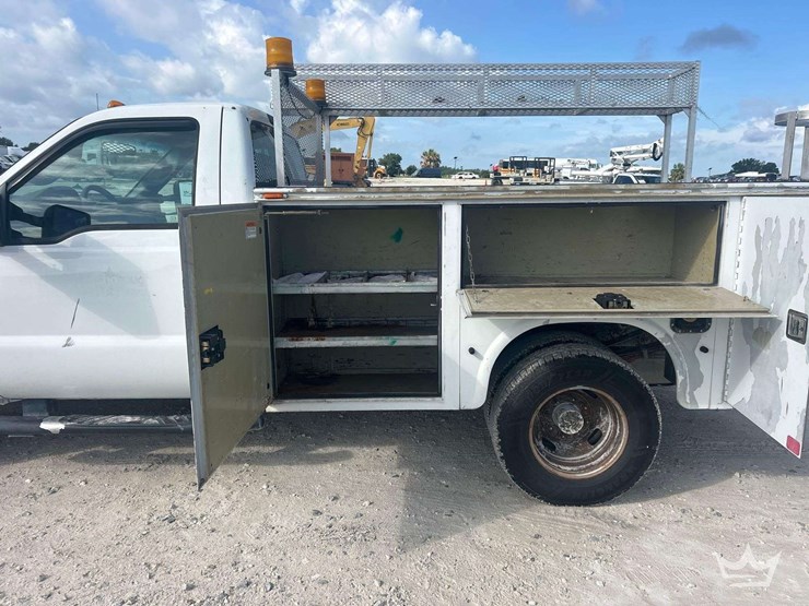 2013-ford-f350-image-17