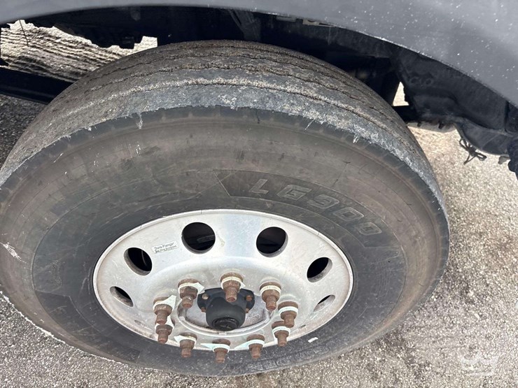 2019-kenworth-t880-image-13