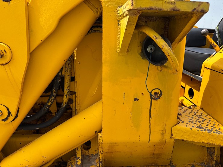 john-deere-450-image-22