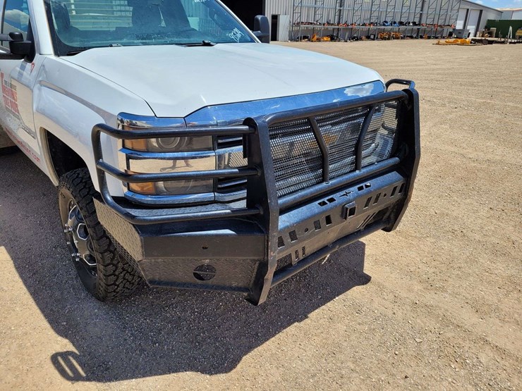 2017-chevrolet-silverado-3500-image-4