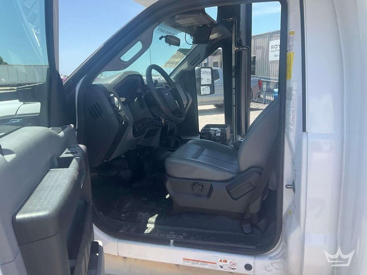 2014-ford-f550-image-7