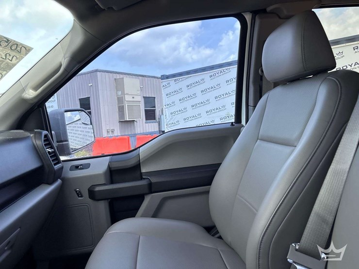 2015-ford-f150-image-16