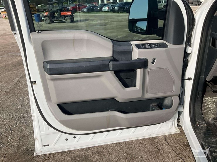 2017-ford-f250-image-12