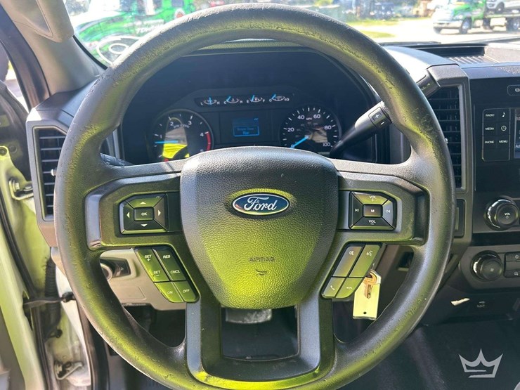 2019-ford-f550-image-15