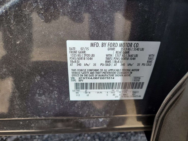 2015-ford-edge-sel-image-16