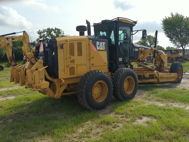 caterpillar-140m2-image-4