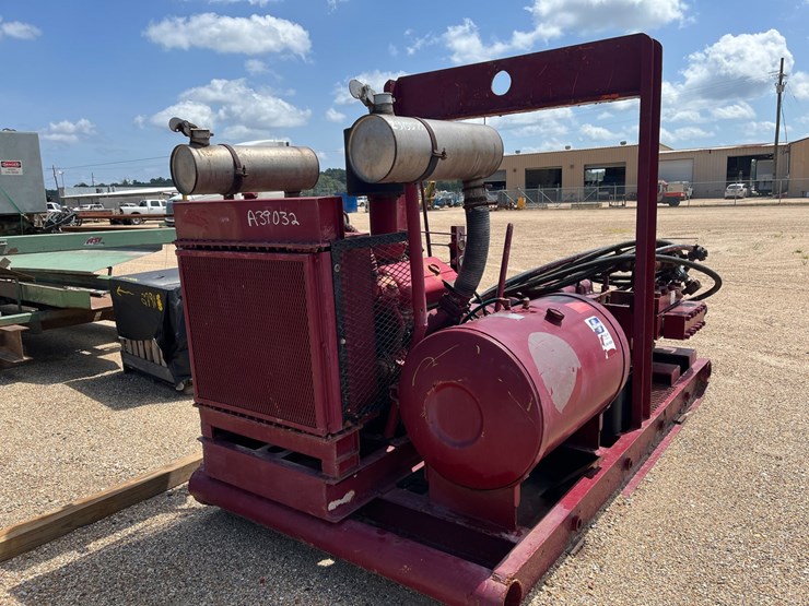 #39032-•-water-pump-|-for-parts/repairs-image-1