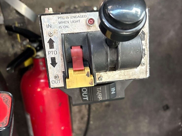 2019-kenworth-t880-image-37