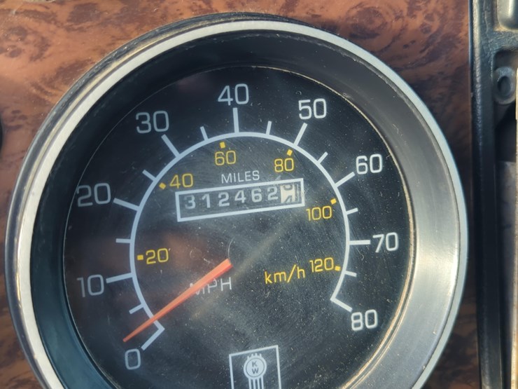 1996-kenworth-t800b-image-19