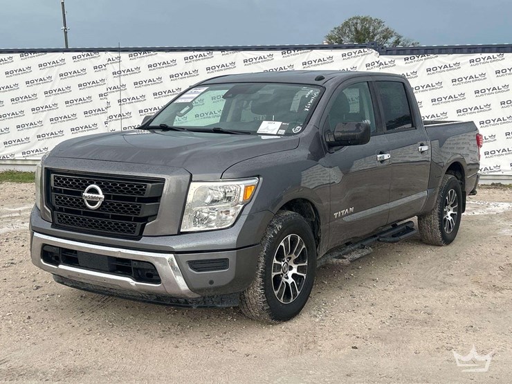 2021-nissan-titan-image-1