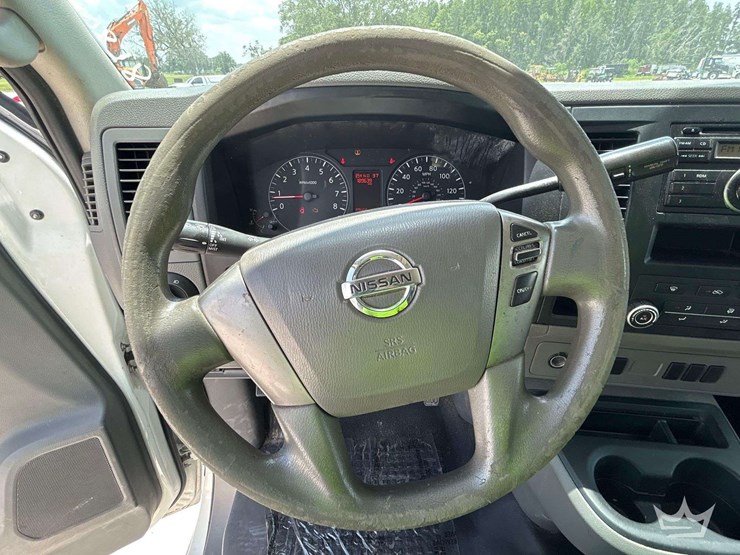 2015-nissan-nv1500-image-18