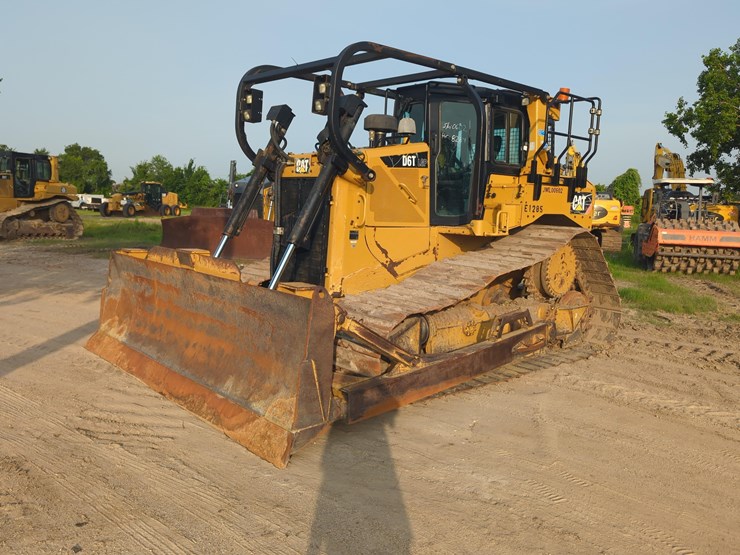 2018-caterpillar-d6t-lgp-image-2