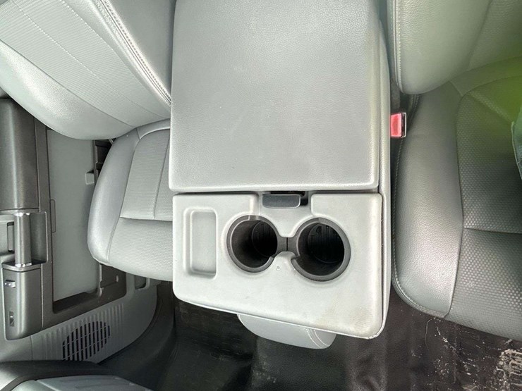 2014-ford-f350-image-23