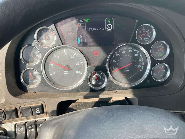 2019-kenworth-t880-image-14